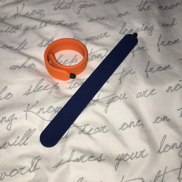 Snap Stylus Bracelet - Picture 3 of 3